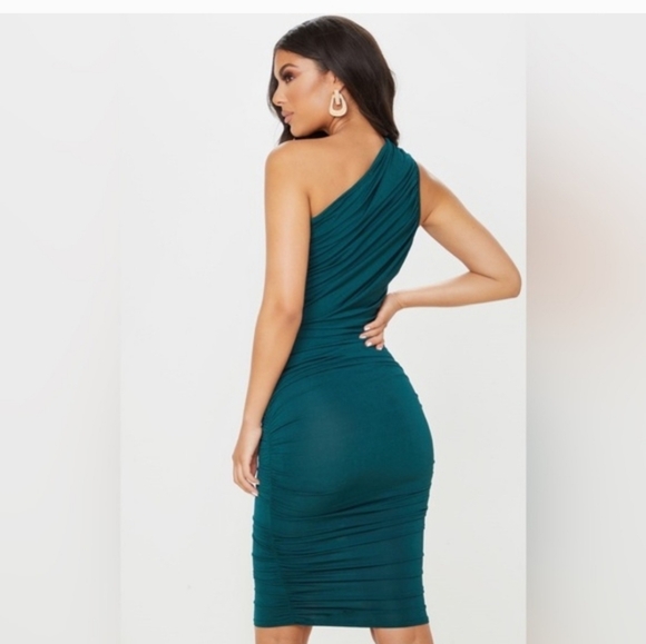 Emerald Green Ruched Dress - Picture 2 of 2